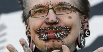persona con más piercing del mundo